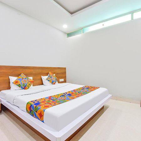 Fabhotel Raghumani Palace ウッジャイン エクステリア 写真